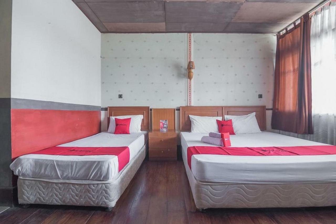 Reddoorz @ Maribaya Street Hotell Lembang Eksteriør bilde