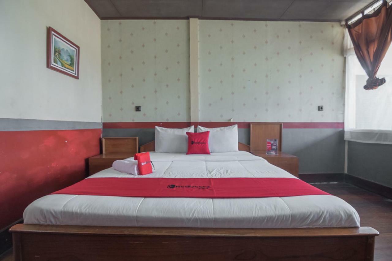 Reddoorz @ Maribaya Street Hotell Lembang Eksteriør bilde