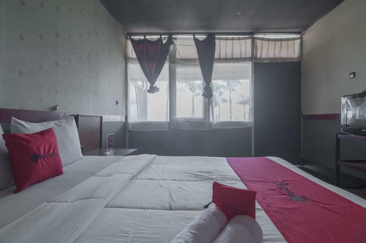Reddoorz @ Maribaya Street Hotell Lembang Eksteriør bilde